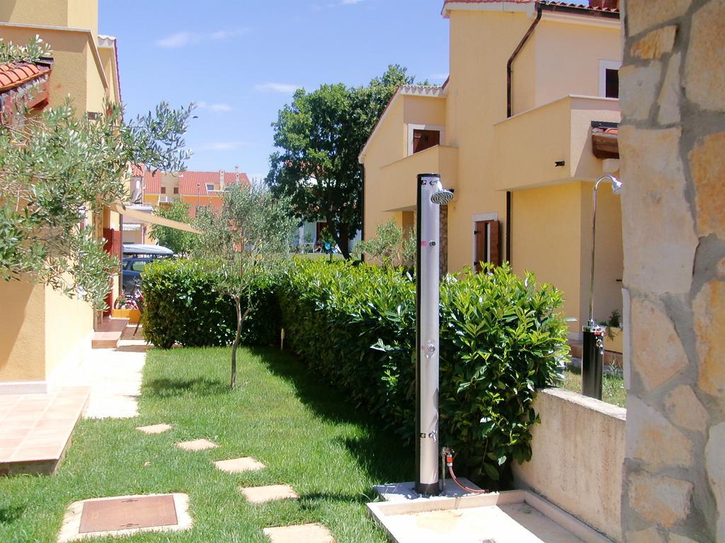 Oliva Holiday Apartment Banjole Exterior foto